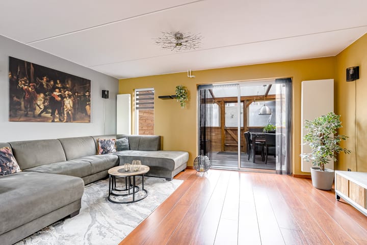 Photo 8 of Bartokweg 28