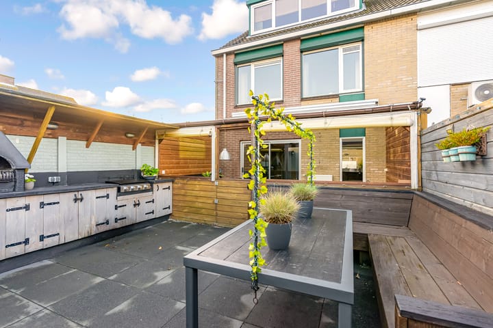 Photo 14 of Bartokweg 28