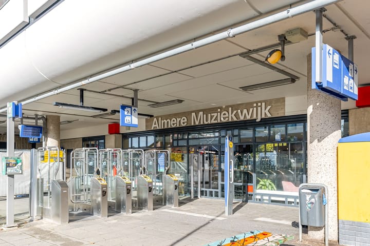 Photo 44 of Bartokweg 28