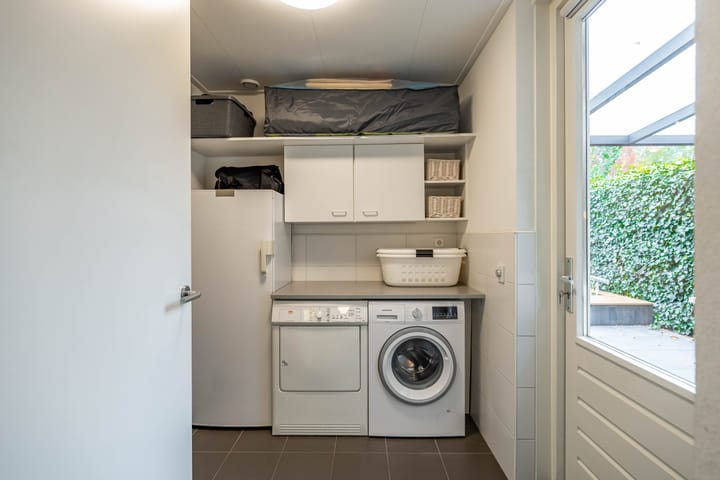 Photo 19 of Klaas Woltjerweg 54