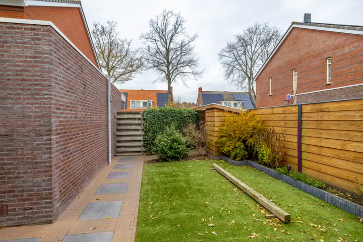 Photo 40 of Klaas Woltjerweg 54