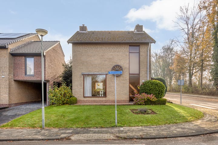 Photo 2 of Beatrixlaan 43