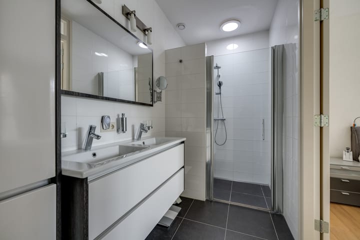 Photo 21 of Beeksestraat 40-A