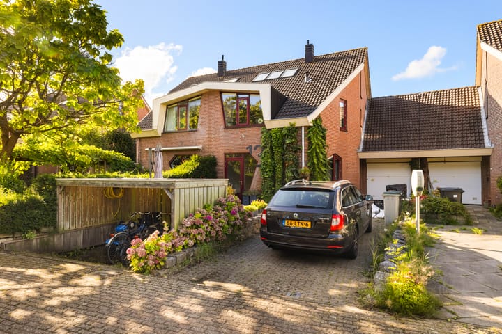 Caro van Eycksingel 13