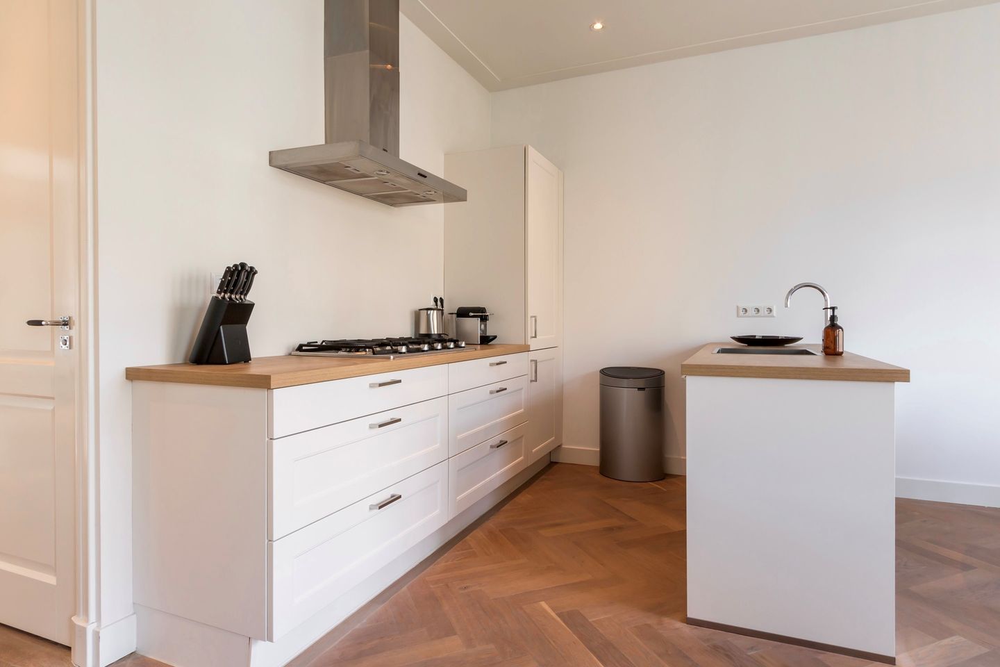 Foto 10 van Nicolaas Maesstraat 65-3