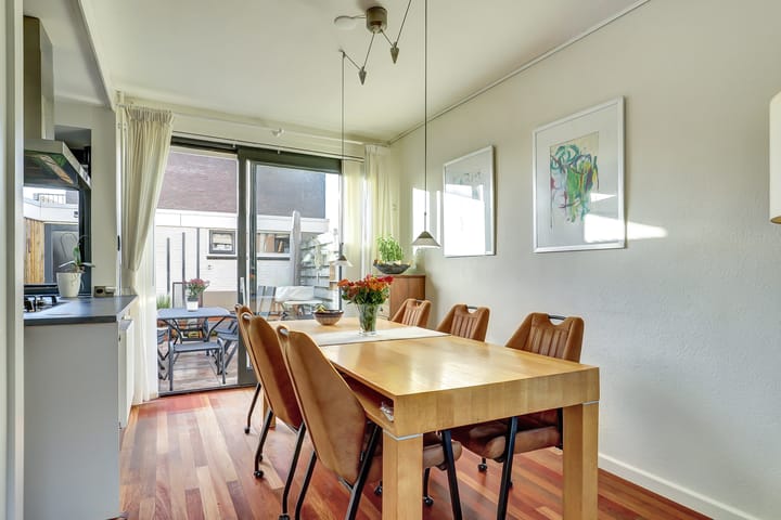 Photo 10 of Violenstraat 40