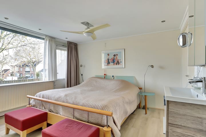 Photo 15 of Violenstraat 40