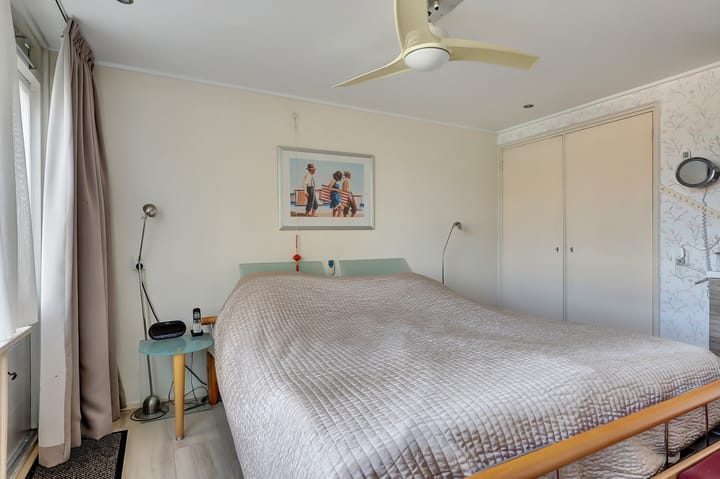 Photo 16 of Violenstraat 40