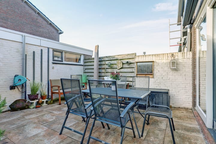 Photo 23 of Violenstraat 40