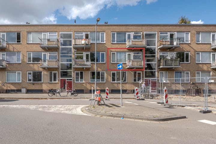 Photo 2 of Goereesestraat 17-B