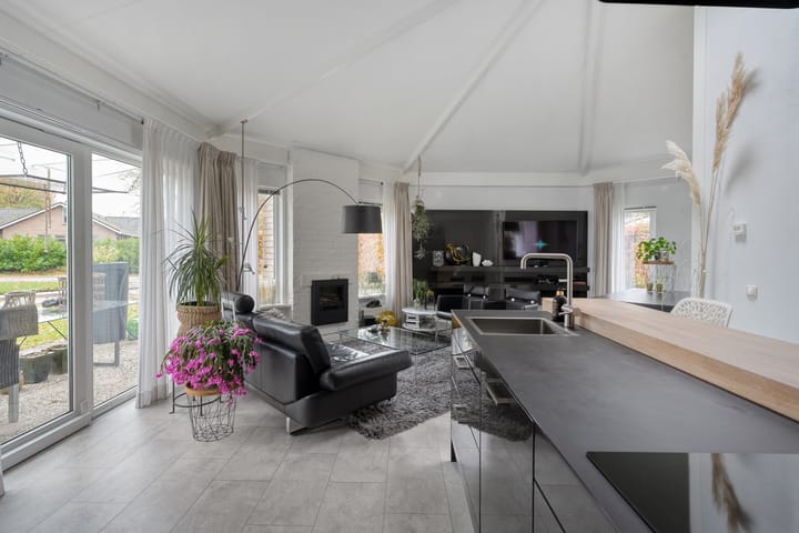 Photo 9 of Wandelbosweg 81