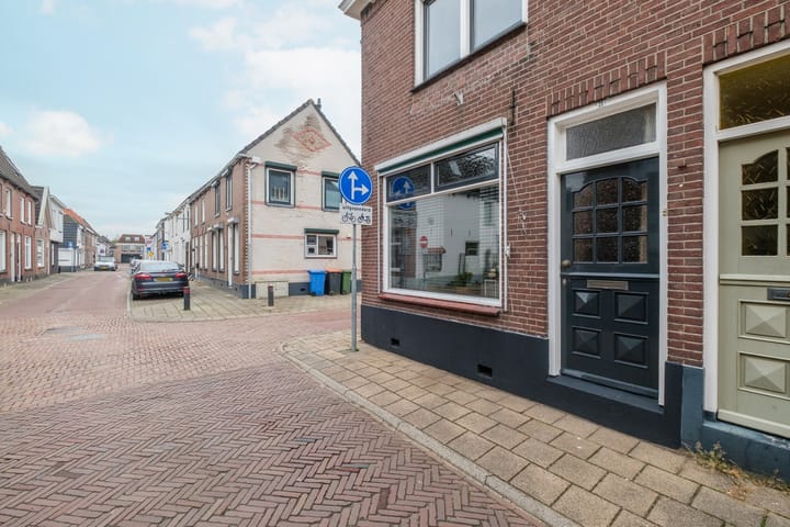 Photo 35 of Nieuwstraat 21