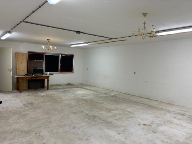 View photo 2 of Kruiswijk 19-l