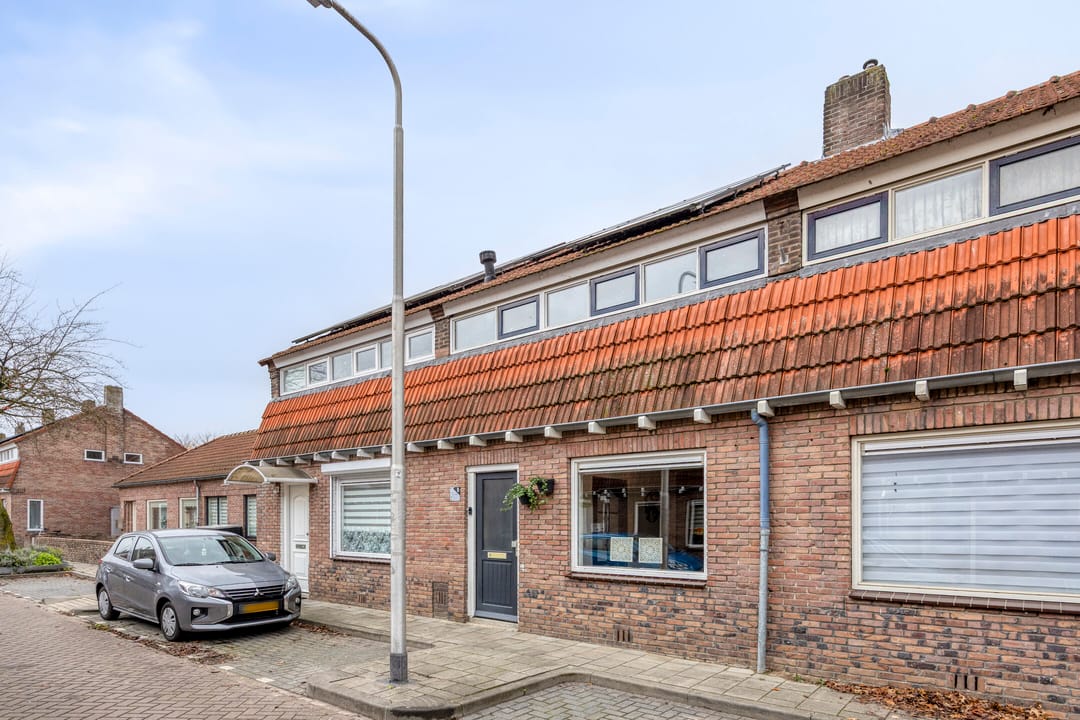 Photo 8 of Pelikaanstraat 9