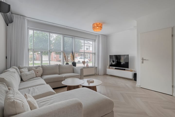 Photo 9 of Israëlsstraat 11