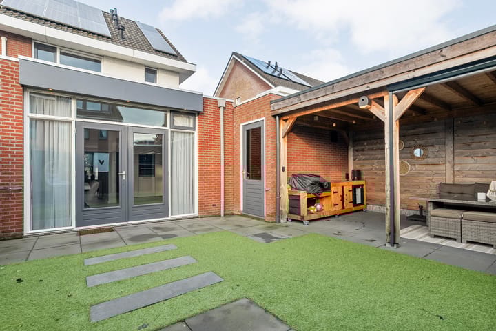 Photo 36 of Israëlsstraat 11