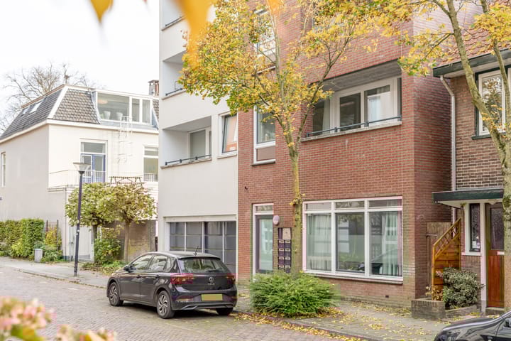 Spoorstraat 8 B