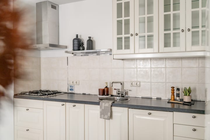 Photo 17 of Spoorstraat 8-B