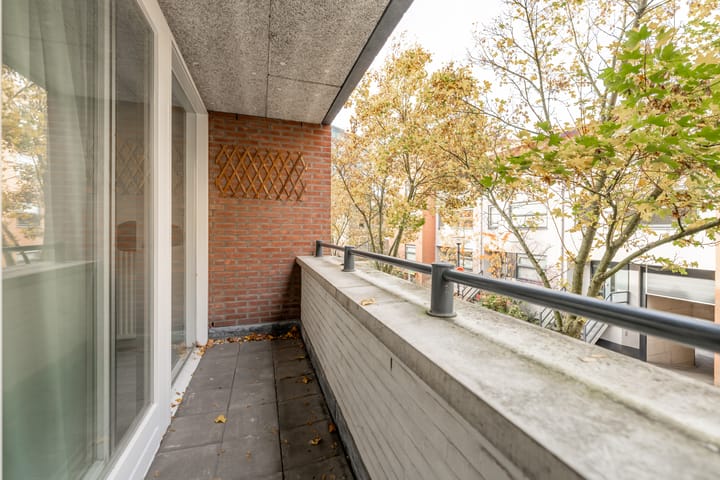 Photo 19 of Spoorstraat 8-B