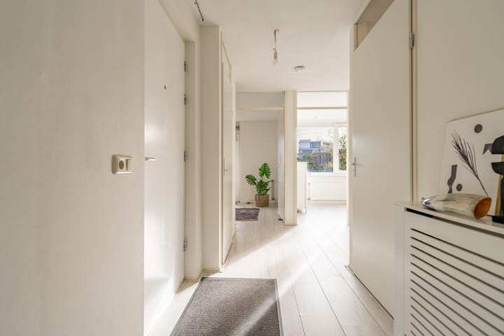 Photo 21 of Spoorstraat 8-B