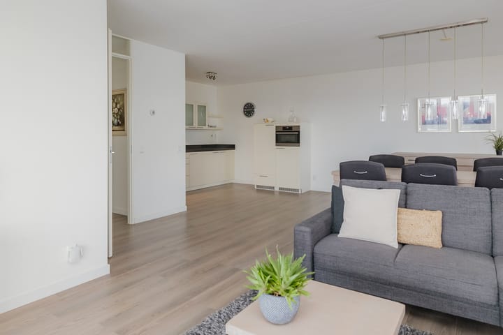 Photo 13 of Pruimenboomplein 66