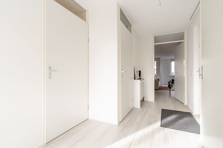 Photo 6 of Spoorstraat 8-B