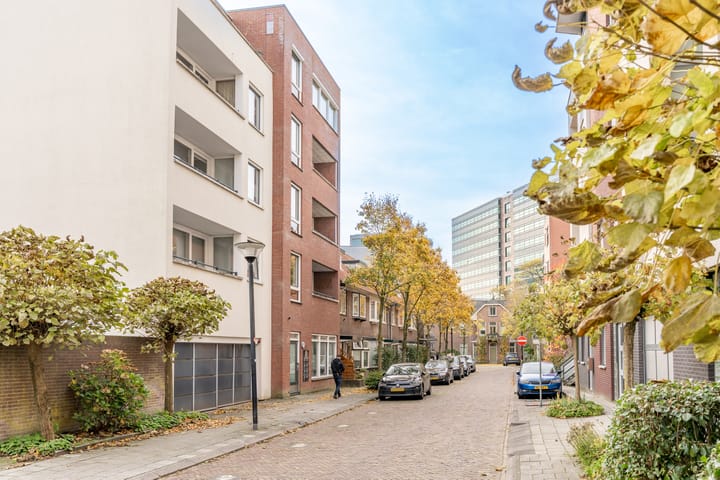 Photo 35 of Spoorstraat 8-B