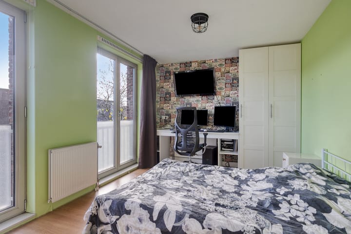 Foto 23 van Midzwaard 9