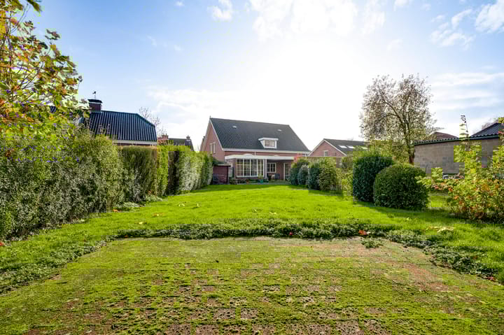 Photo 4 of Bandstraat 1