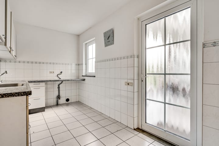 Photo 11 of Bandstraat 1