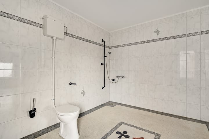 Photo 14 of Bandstraat 1