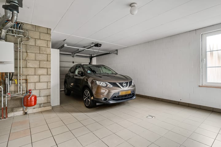 Photo 26 of Bandstraat 1