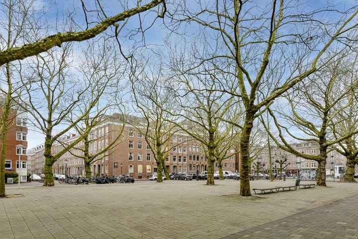 Photo 20 of Van Oldenbarneveldtstraat 28-H