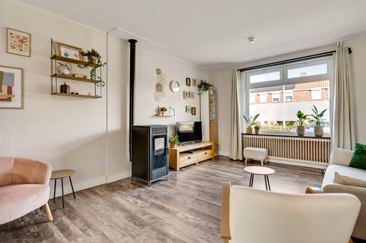 Photo 2 of Jan Truijenstraat 26