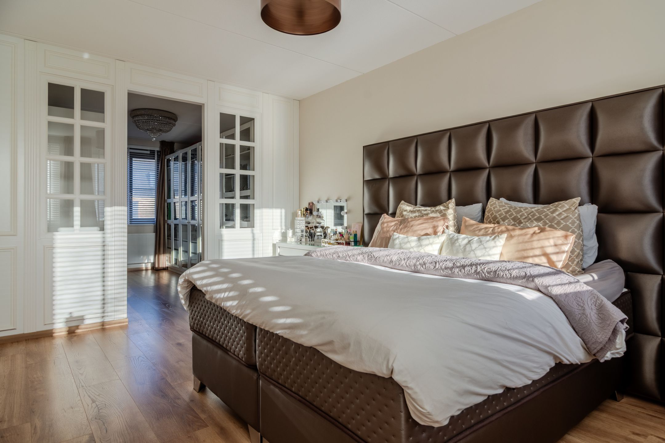 Foto 18 van Voorbuurt 8