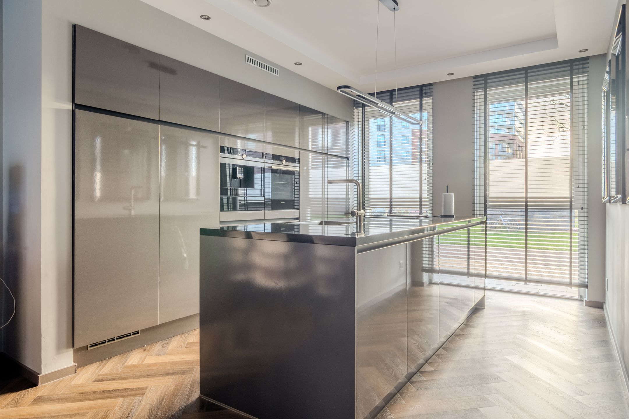 Foto 12 van Voorbuurt 8