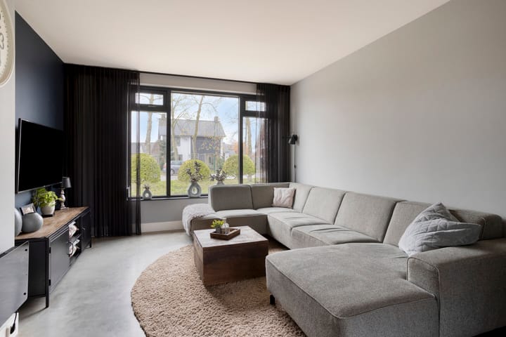 Photo 10 of Edmundus van Dintherstraat 25