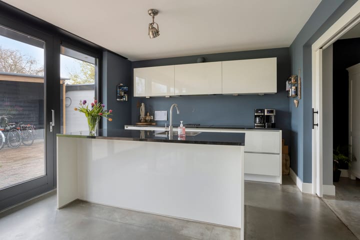 Photo 16 of Edmundus van Dintherstraat 25