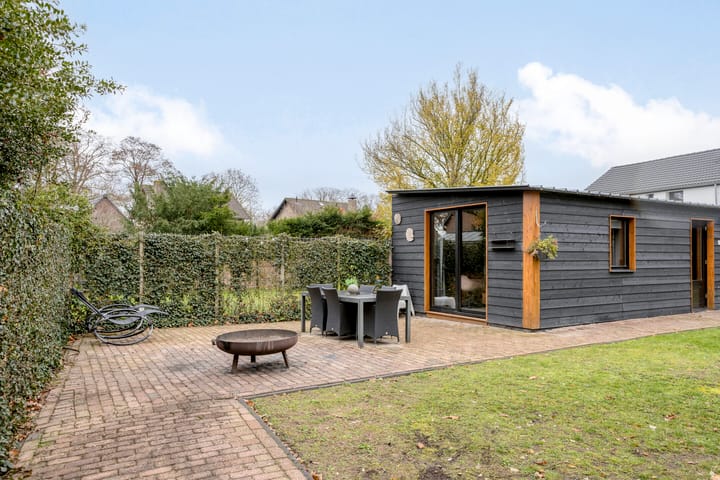 Photo 35 of Edmundus van Dintherstraat 25