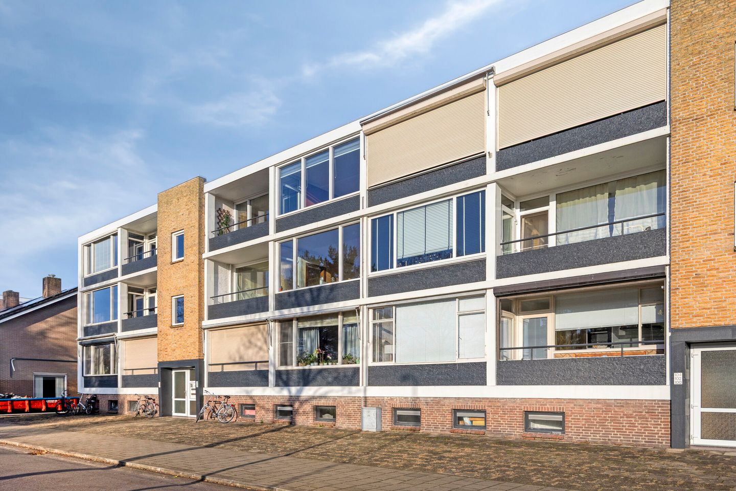 Photo 25 of Julianalaan 94