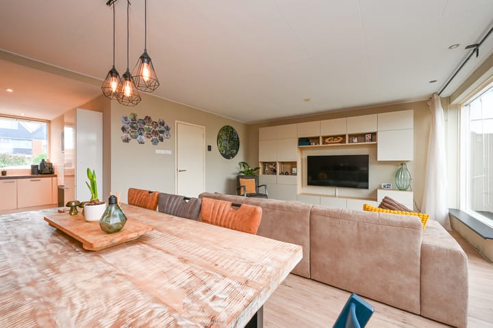 Photo 13 of Van Eedenstraat 2