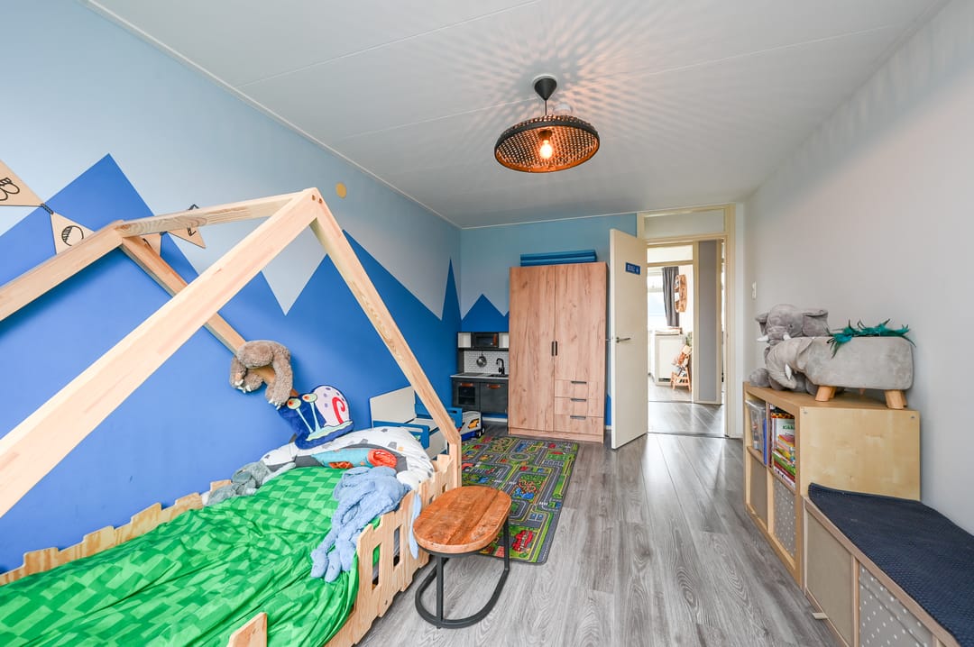 Foto 28 van Van Eedenstraat 2