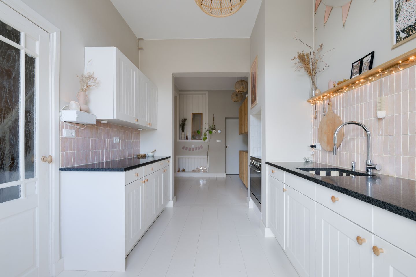 Photo 25 of Vredensestraat 3