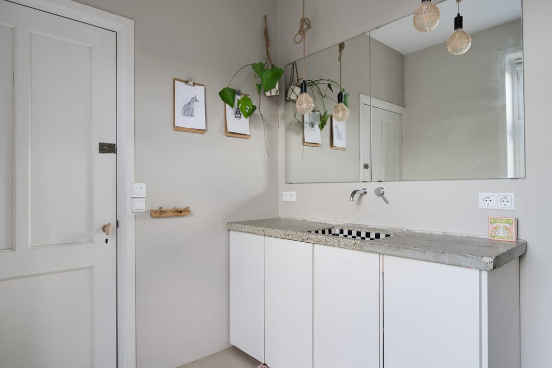 Photo 37 of Vredensestraat 3