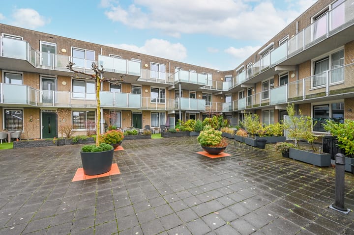 Photo 3 of Fenacoliuslaan 118