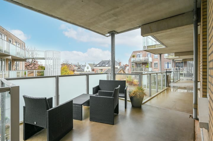 Photo 9 of Fenacoliuslaan 118