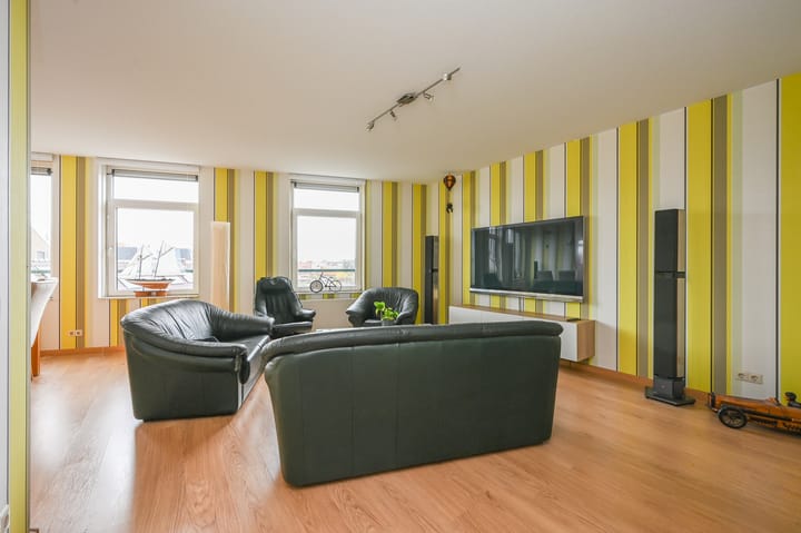 Photo 14 of Fenacoliuslaan 118