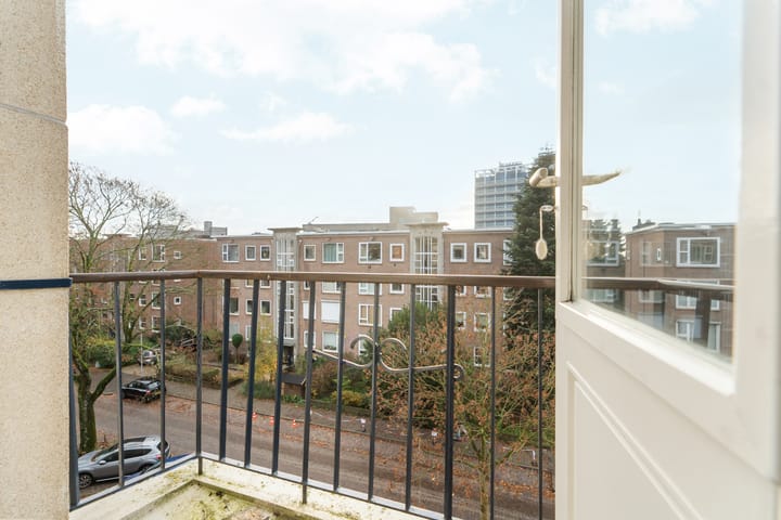 Photo 11 of Dr. J.C. Hartogslaan 21-4