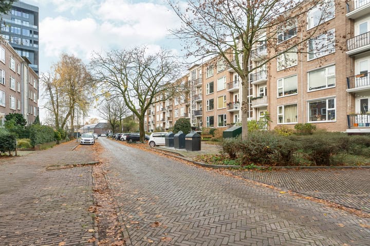 Photo 33 of Dr. J.C. Hartogslaan 21-4