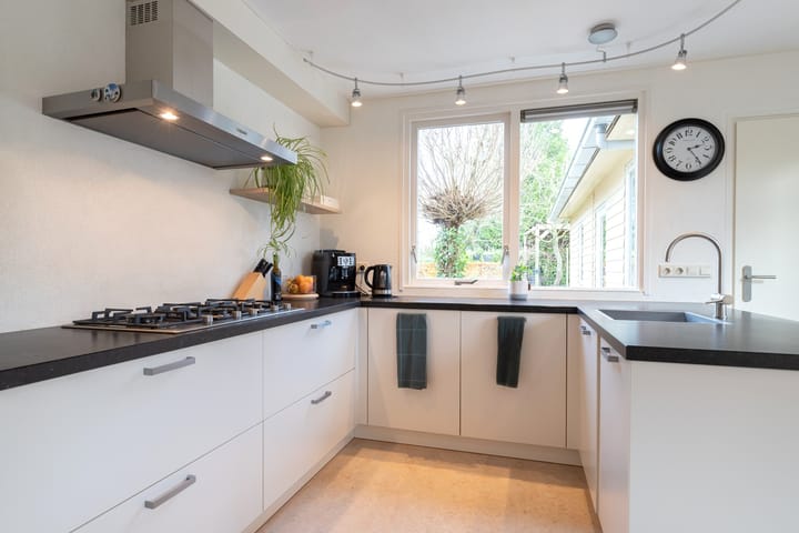 Photo 14 of Dotterbloem 1